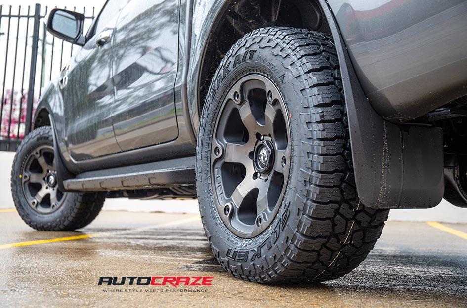 FORD RANGER BEAST BLACK MACHINED WITH DARK TINT